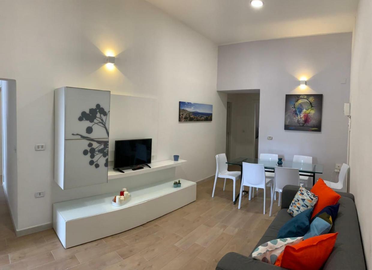 La Terrazza Sul Porto Apartment Naples Luaran gambar